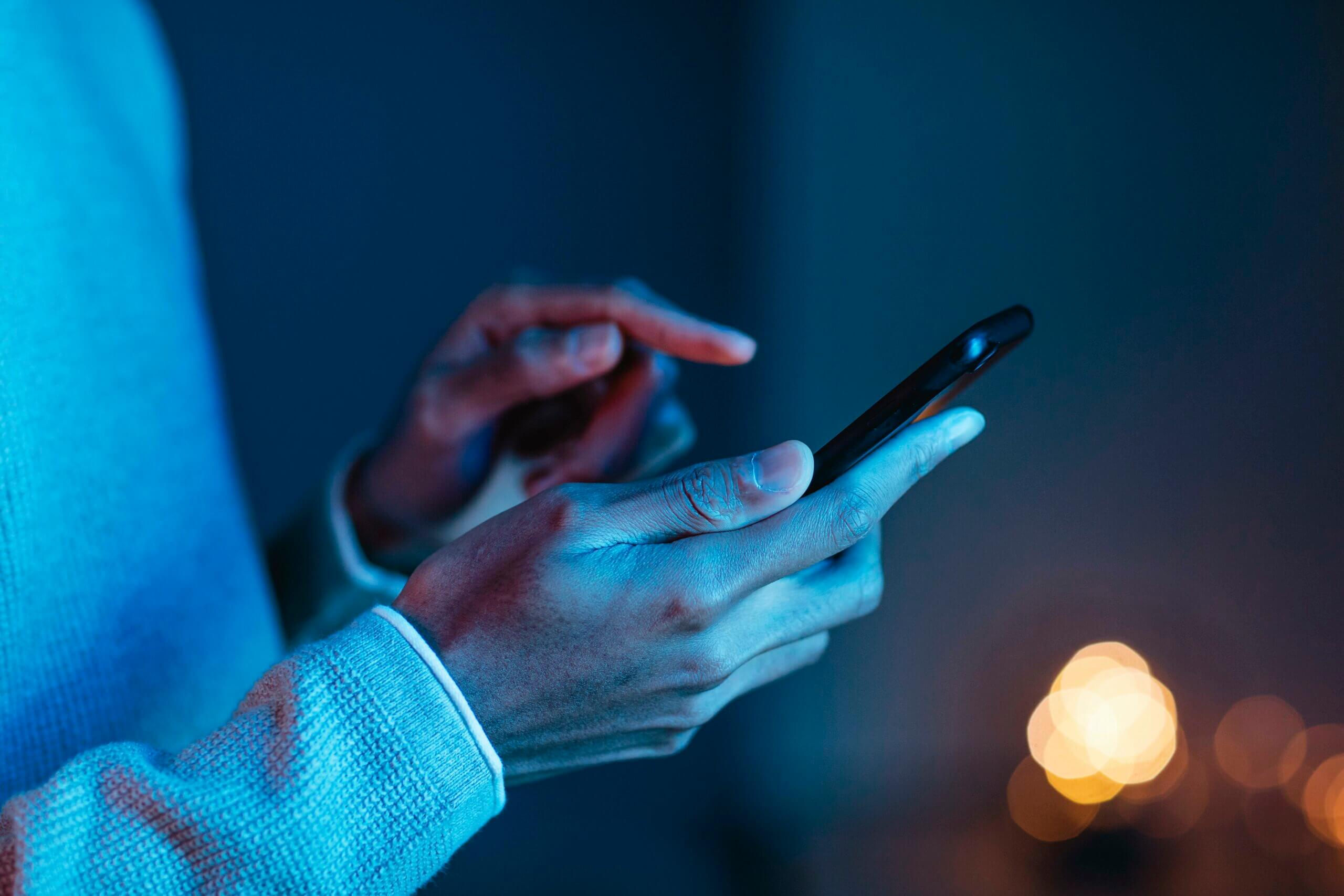 Como programar pelo celular? Os 9 melhores aplicativos